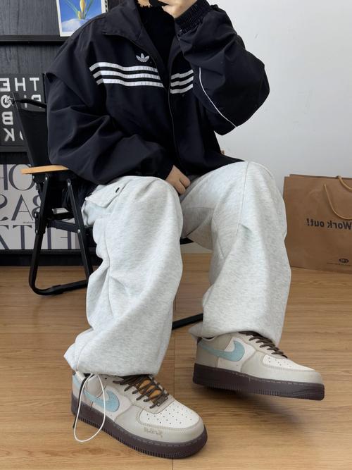 打底衣服怎么搭配