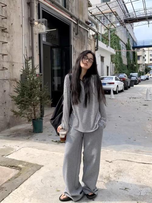 长宽松t恤 怎么搭配外套