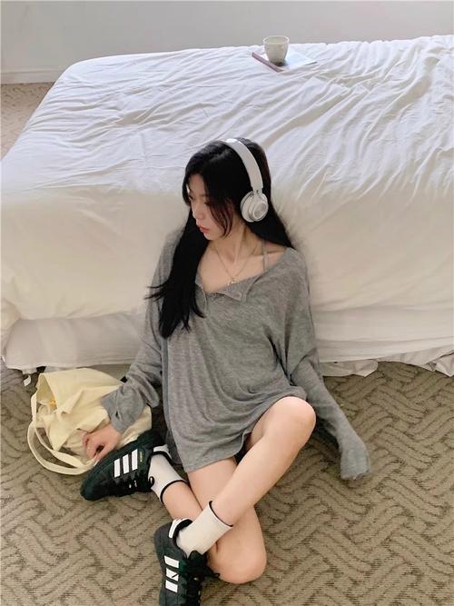 长宽松t恤 怎么搭配什么外套