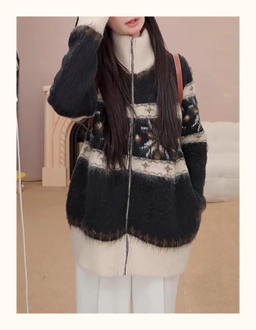 棒球毛衣怎么搭配什么裤子好看