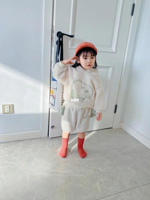 婴儿冬天怎么搭配衣服