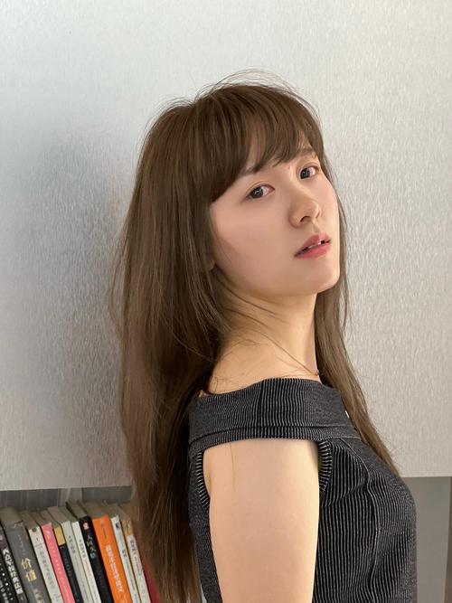 头发厚适合什么发型女