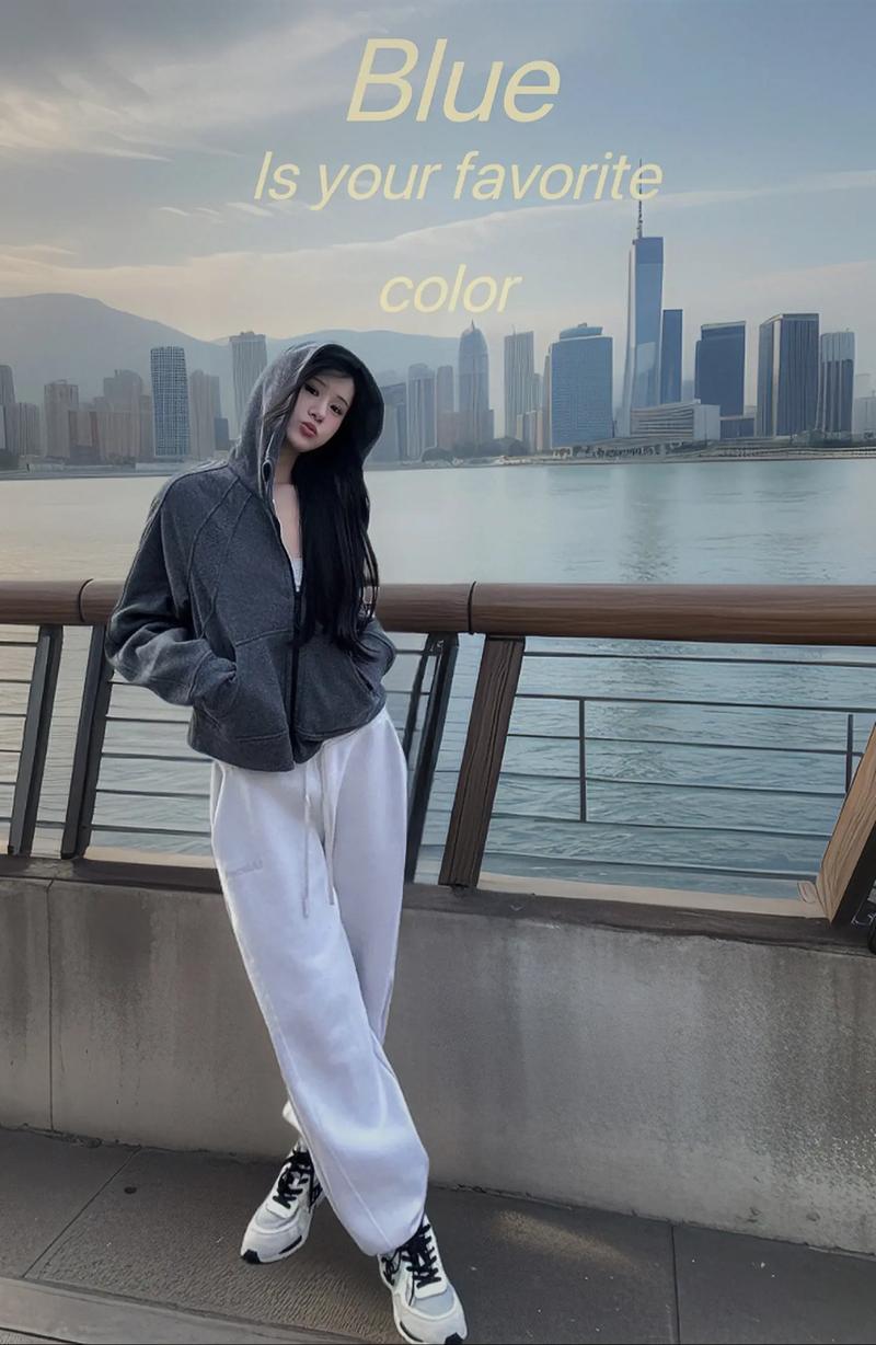 休闲长卫衣怎么搭配什么裤子好看吗