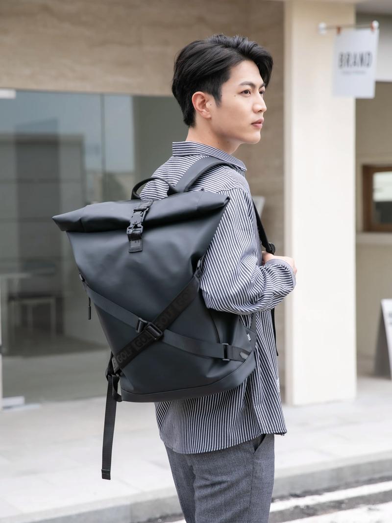 双肩包可以怎么搭配衣服