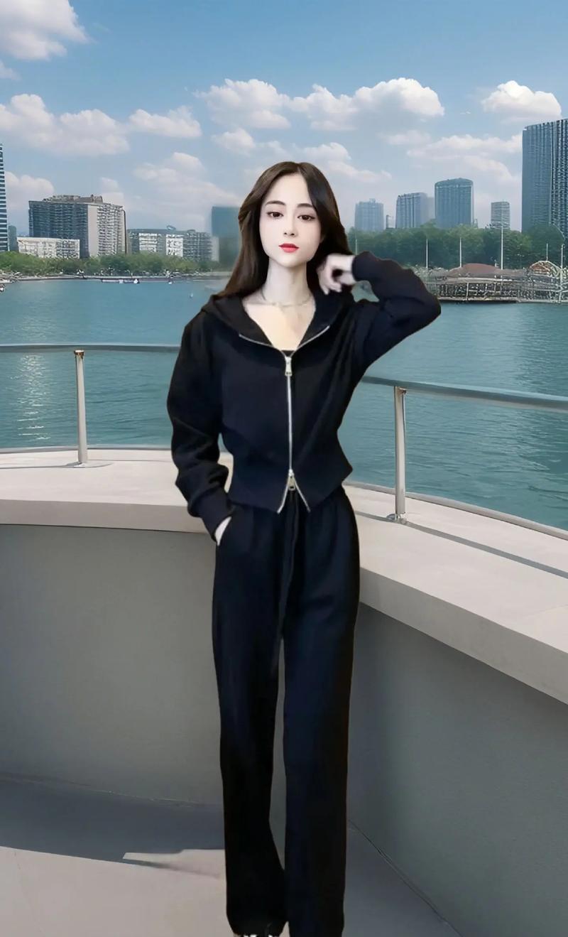 穿卫衣外套怎么搭配什么裤子好看图片