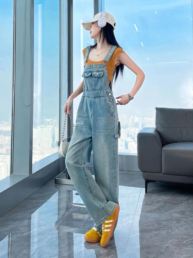 穿背带裤衣服怎么搭配好看图片搜索