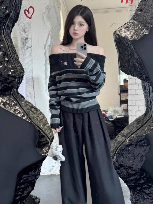 拼色上衣怎么搭配图片