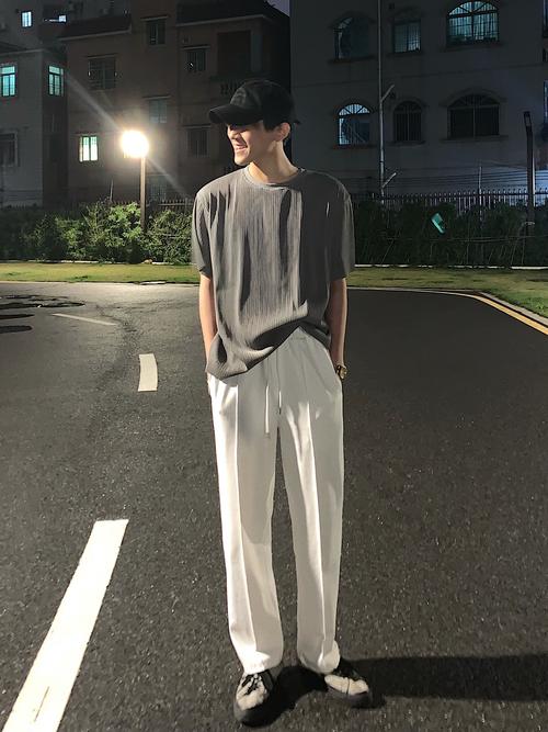 男式阔腿裤怎么搭配鞋子