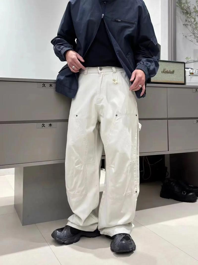 男式阔腿裤怎么搭配鞋子