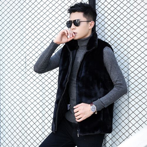 男款带帽貂皮马甲怎么搭配衣服好看吗