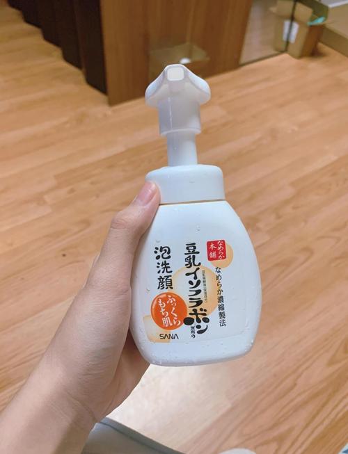 sana豆乳洗面奶怎么用