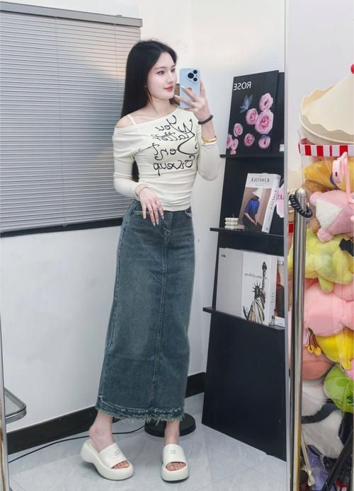 流苏群子怎么搭配