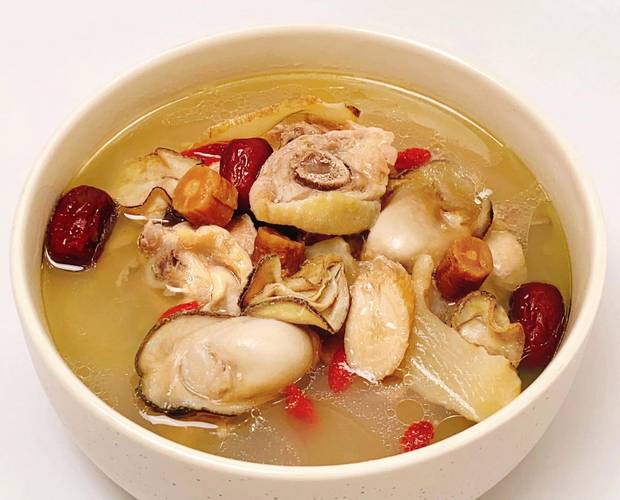 鸡汤里放什么食材好