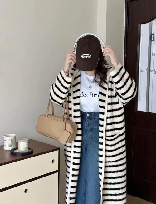 长款条纹外套怎么搭配图片