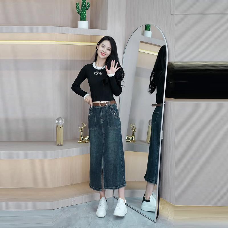 长款牛仔a字裙怎么搭配