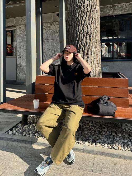 t血怎么搭配包包
