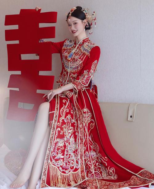 秀红色怎么搭配