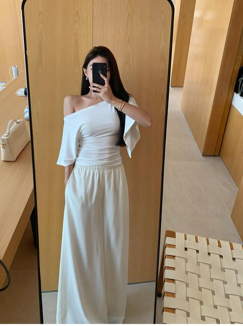 水袖怎么搭配衣服
