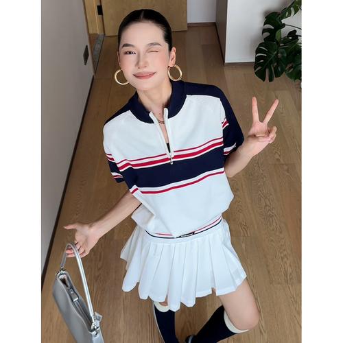 拉链条纹短袖怎么搭配