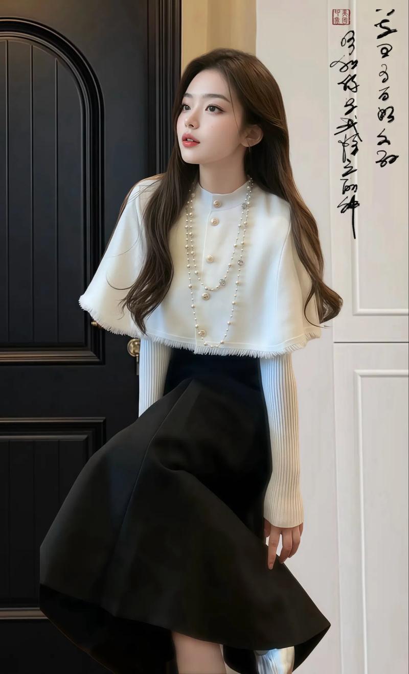 披肩毛衣怎么搭配衣服