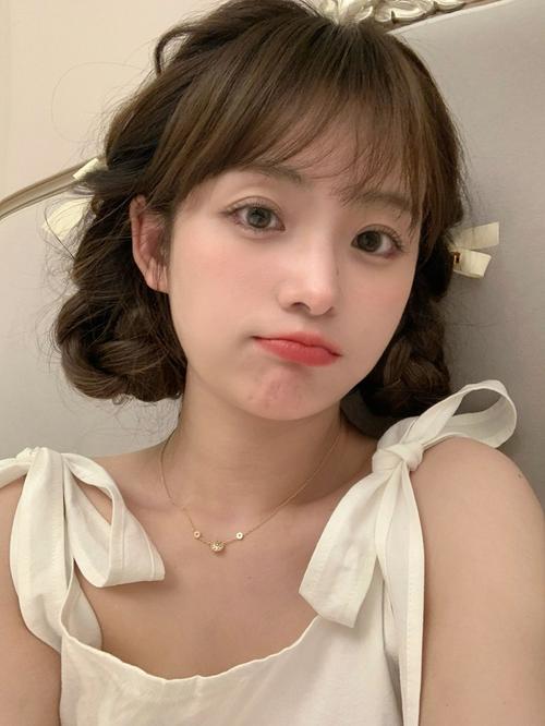 女生扎什么头发最好看