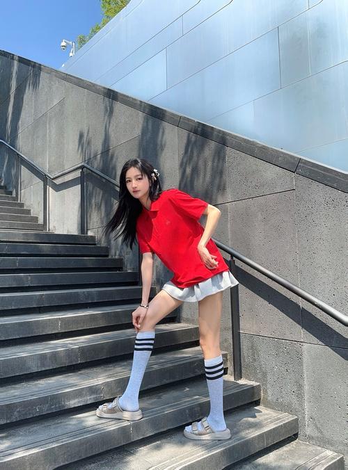 凉鞋怎么搭配堆堆袜