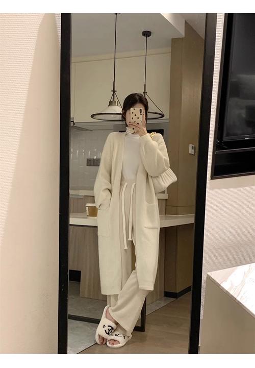 过膝大毛衣怎么搭配图片