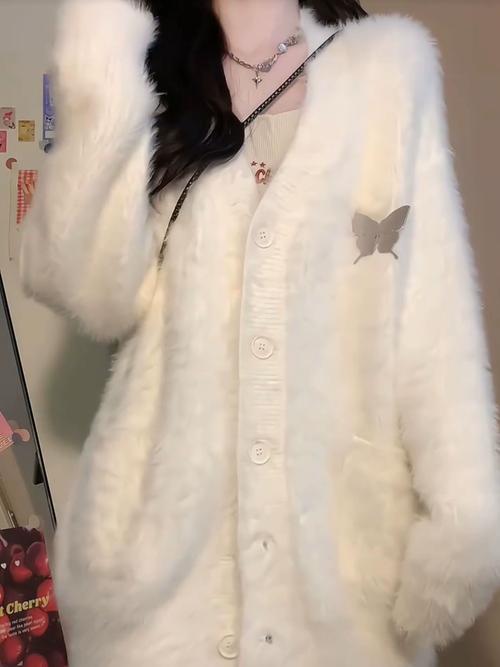貂毛毛衣怎么搭配图片