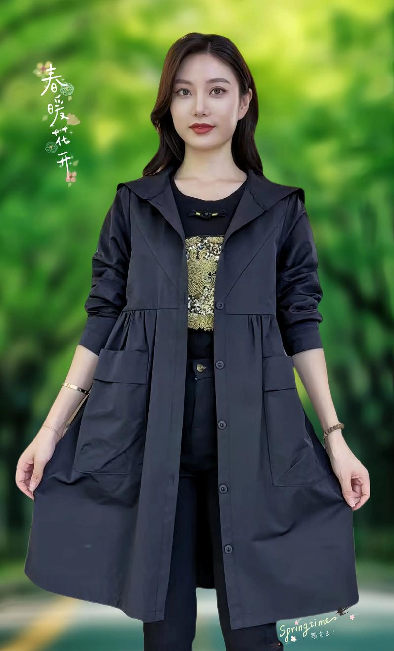 薄款风衣怎么搭配衣服