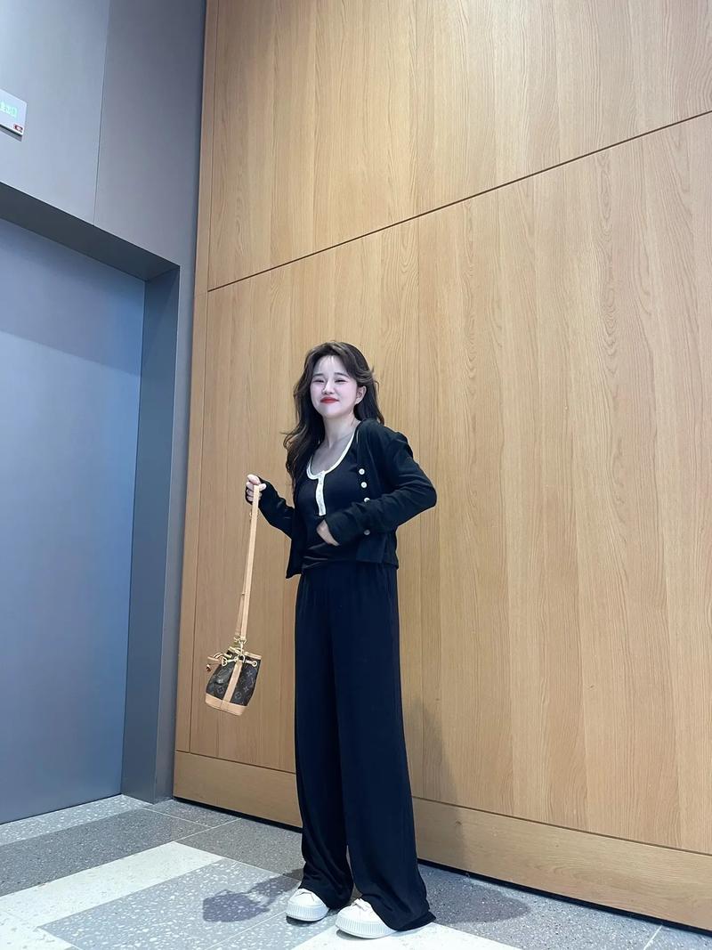 1米57怎么搭配衣服