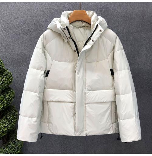 羽绒服什么颜色耐脏