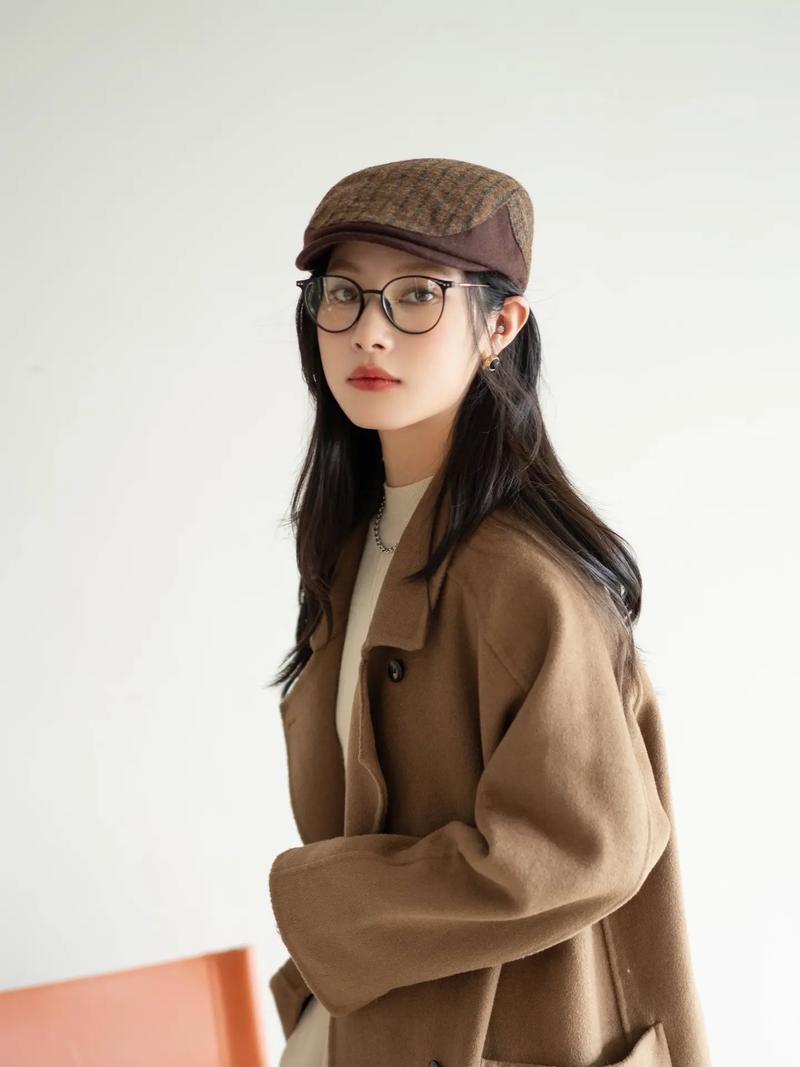 英伦复古女帽怎么搭配