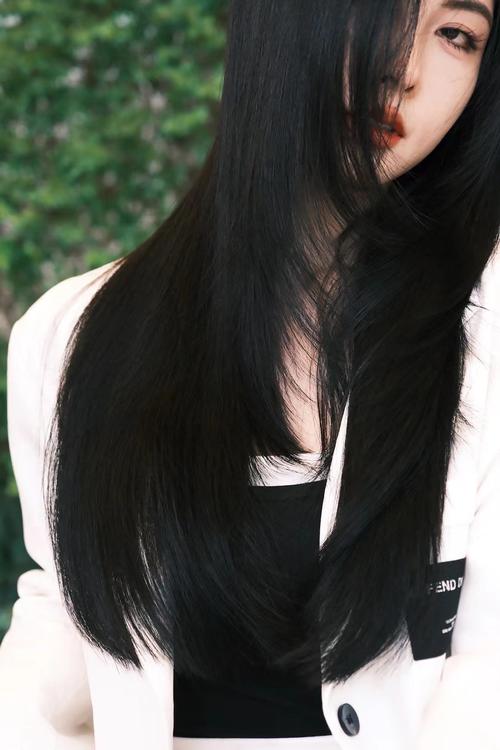 黑头发适合什么发型