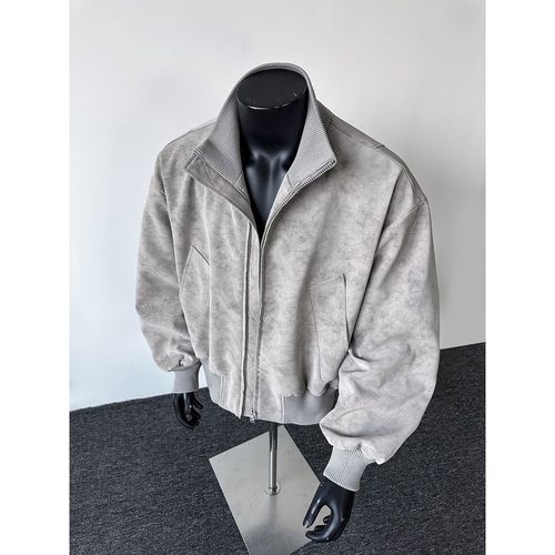 灰色棒球服怎么搭配