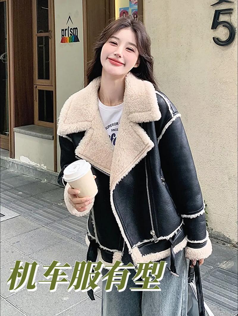 冬天机车服怎么搭配