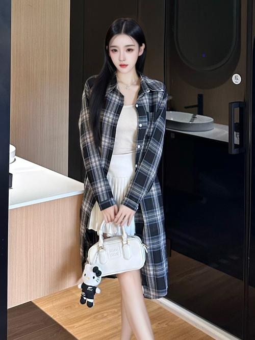 长款衬衣怎么搭配