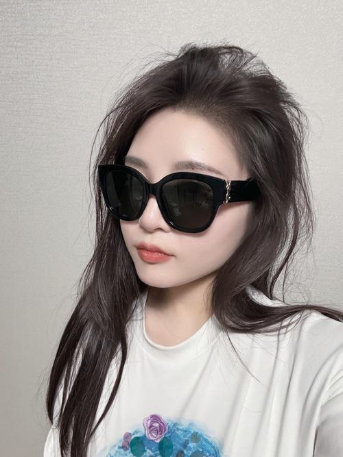 墨镜 怎么搭配脸型