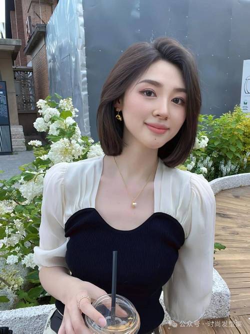 短发微胖怎么搭配图片欣赏