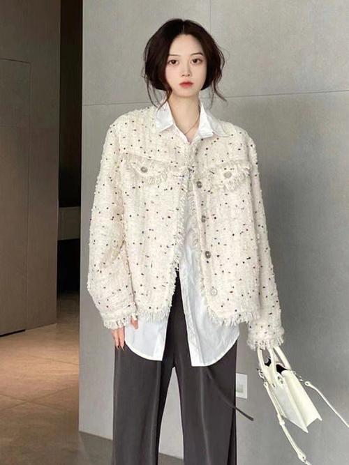 波点外套怎么搭配图片
