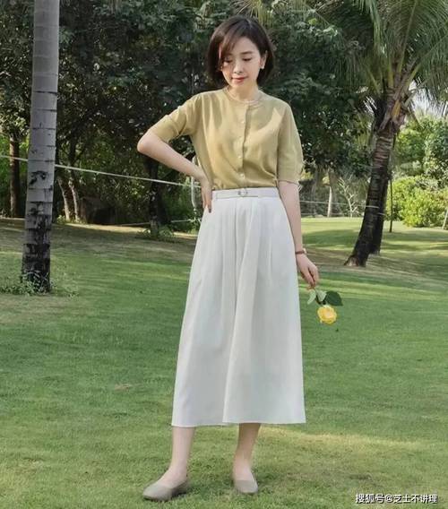 穿什么衣服不显肚子
