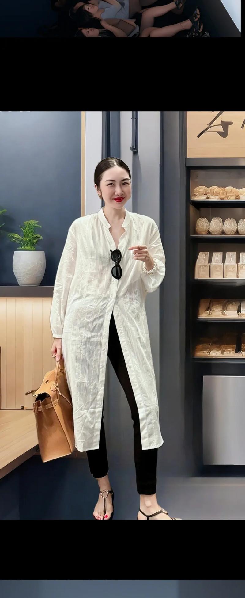 长款白衬衫要怎么搭配什么外套好看