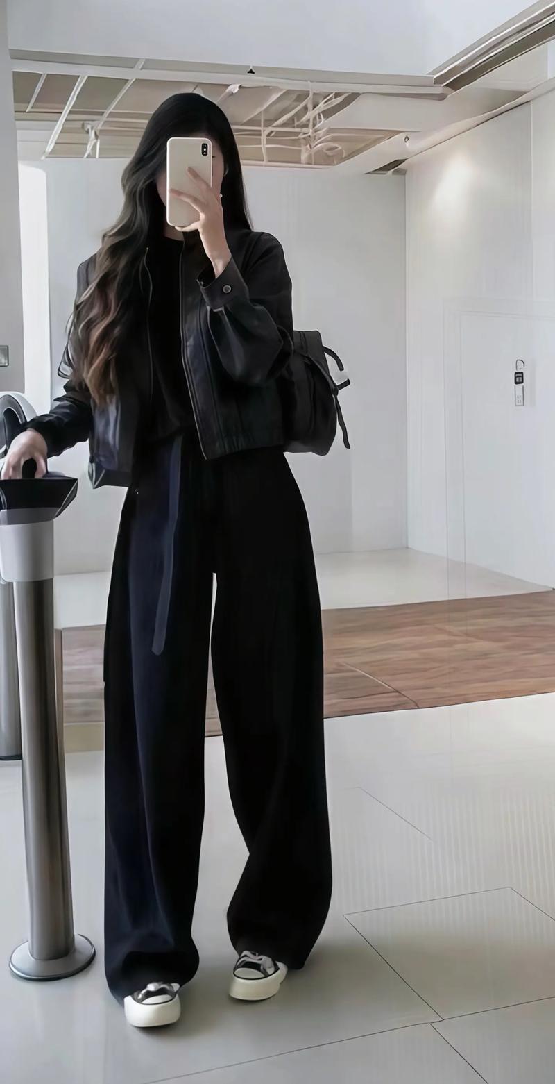 皮衣搭配什么鞋子好看