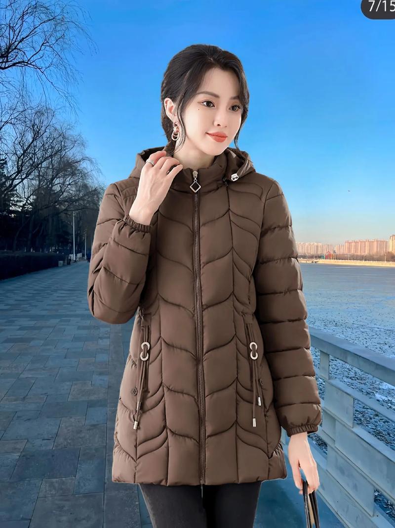 有帽子的棉衣怎么搭配衣服好看图片