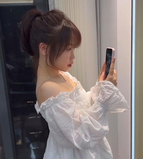 小圆脸适合什么刘海