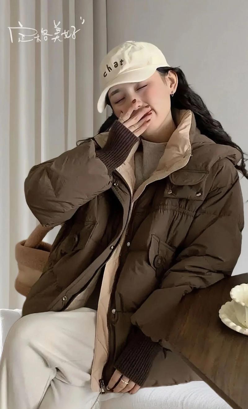 有帽子的棉衣怎么搭配衣服好看吗