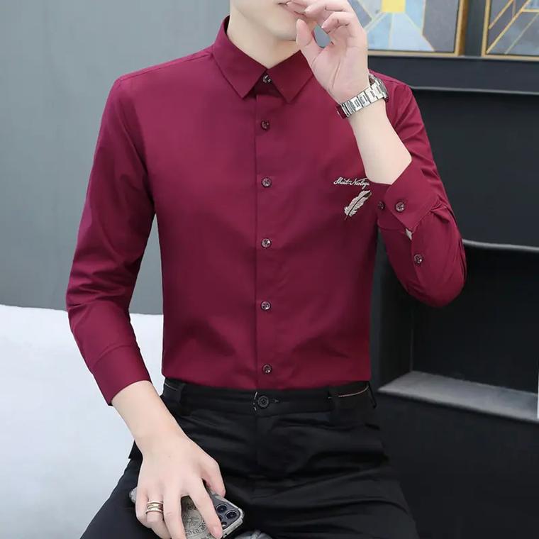 男士大红色衬衣怎么搭配外套