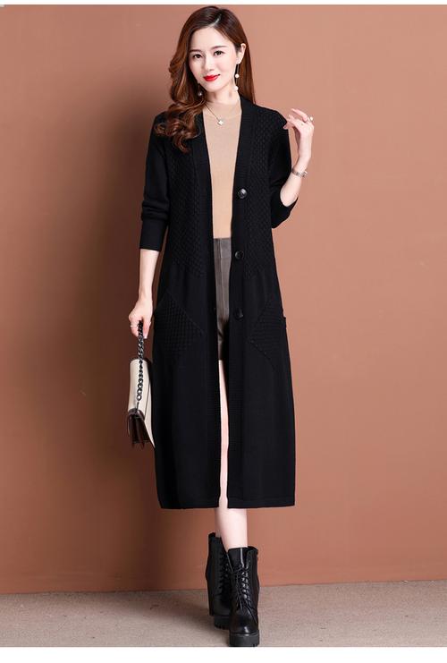 宽松套头长款羊毛外套怎么搭配衣服