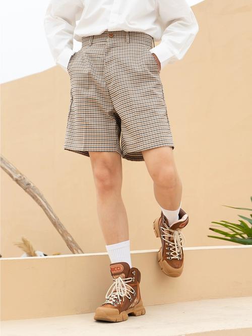 短格子呢怎么搭配什么裤子