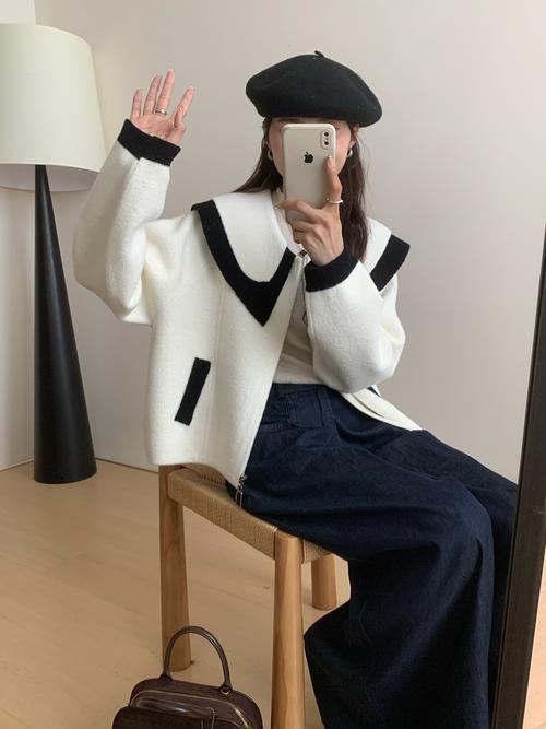 娃娃领外套怎么搭配