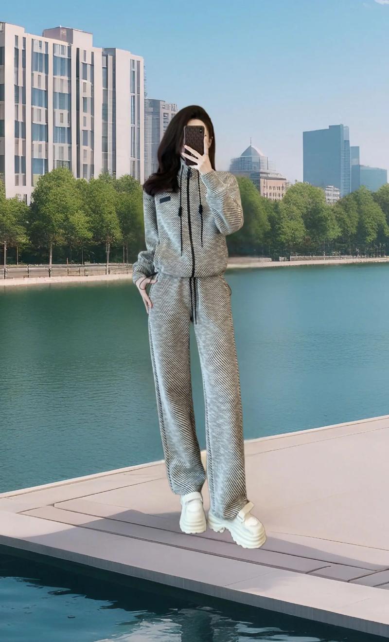 运动风女生怎么搭配衣服